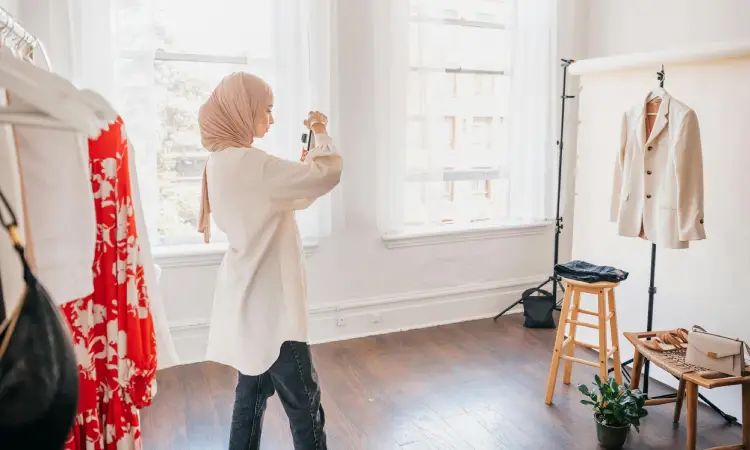 Cara promosi bisnis konveksi, Sumber: pexels.com